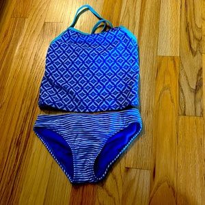 size youth small (6) blue and white-color